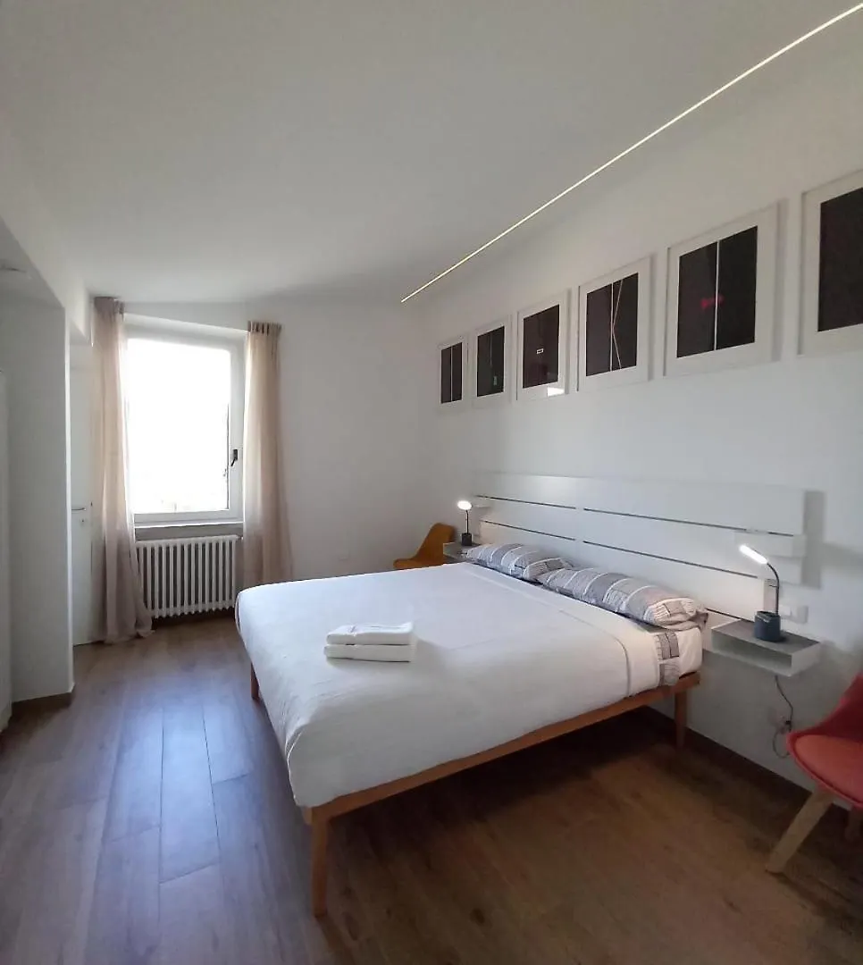 Appartamento Linuccia Sirmione 0*,  Olaszország